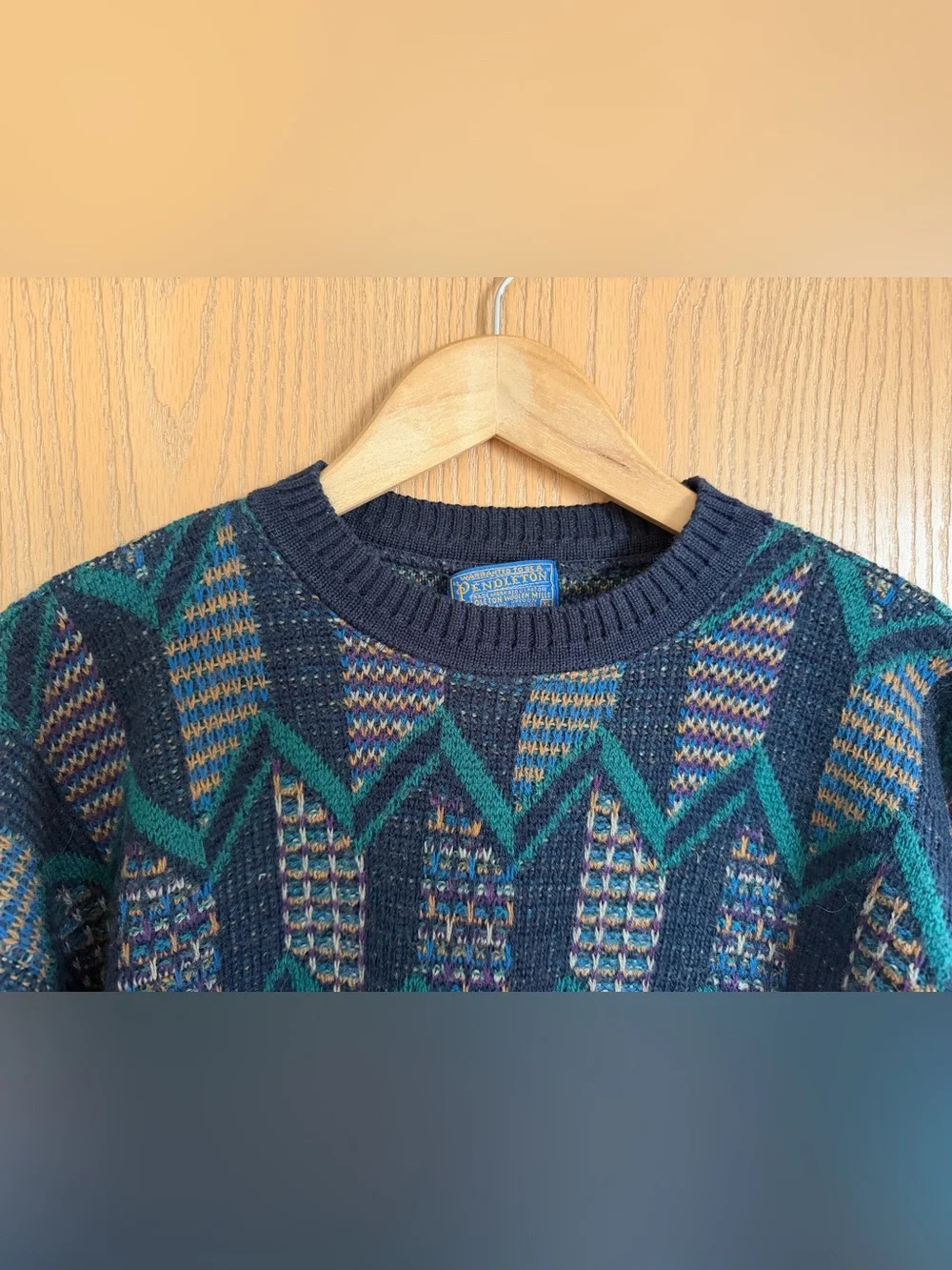 Vintage Pendleton 100% Virgin Wool Navy Geometric Crewneck Sweater Men’s Size XL